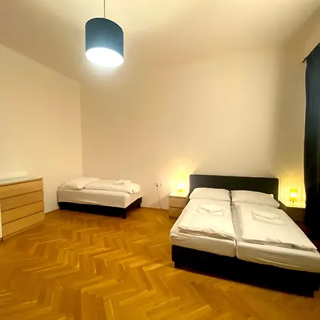 Katerina's Downtown Прага
