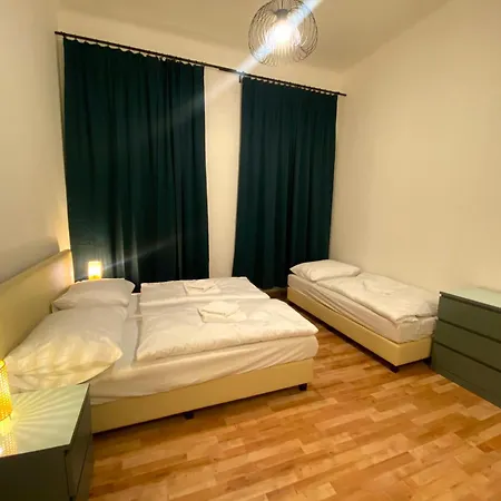 Katerina's Downtown Апартаменты